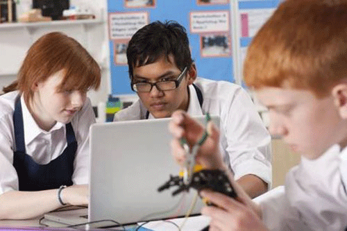 美國(guó)出生的孩子好處