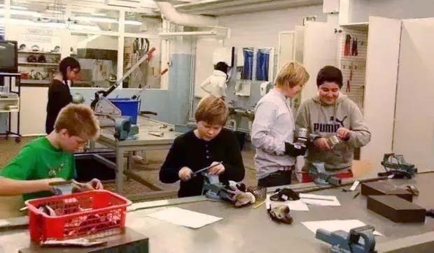 究竟到美國(guó)生孩子好不好 