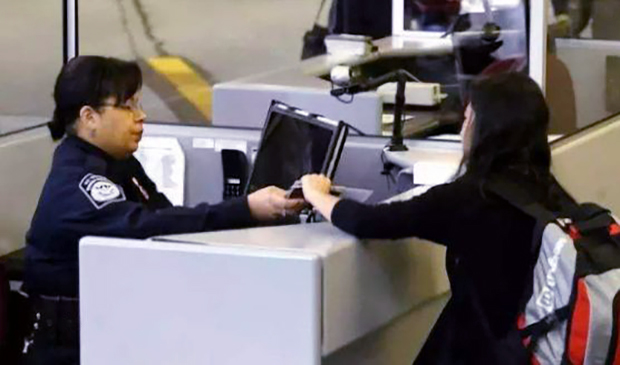 去美國生小孩被遣返的原因是什么 