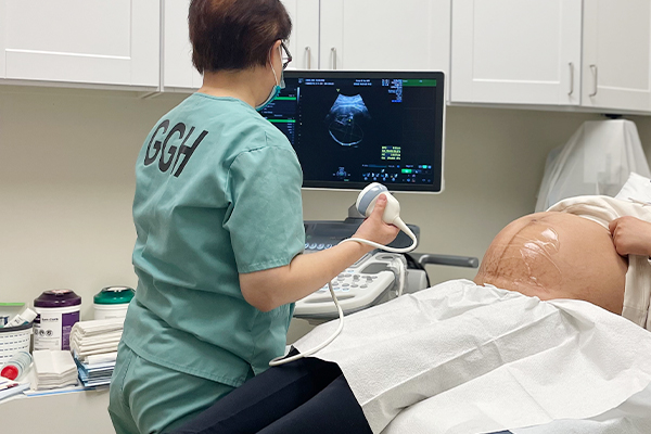 中國孕媽執(zhí)著于去美國生孩子的原因 